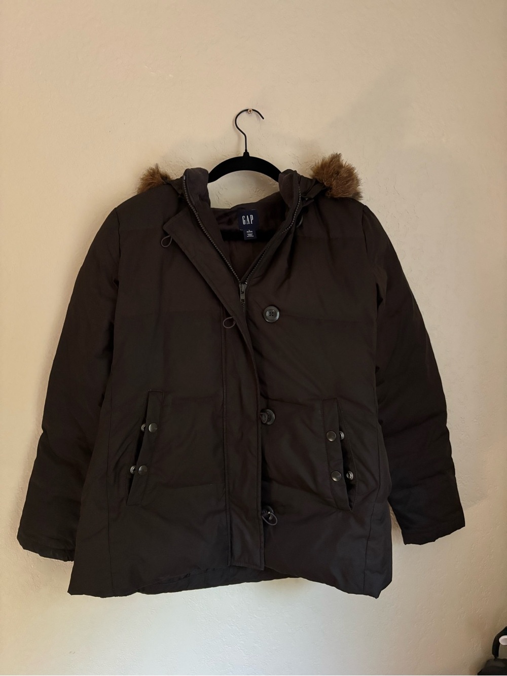 GAP Quilted Hooded Puffer Jacket with Faux Fur Trim - Brown